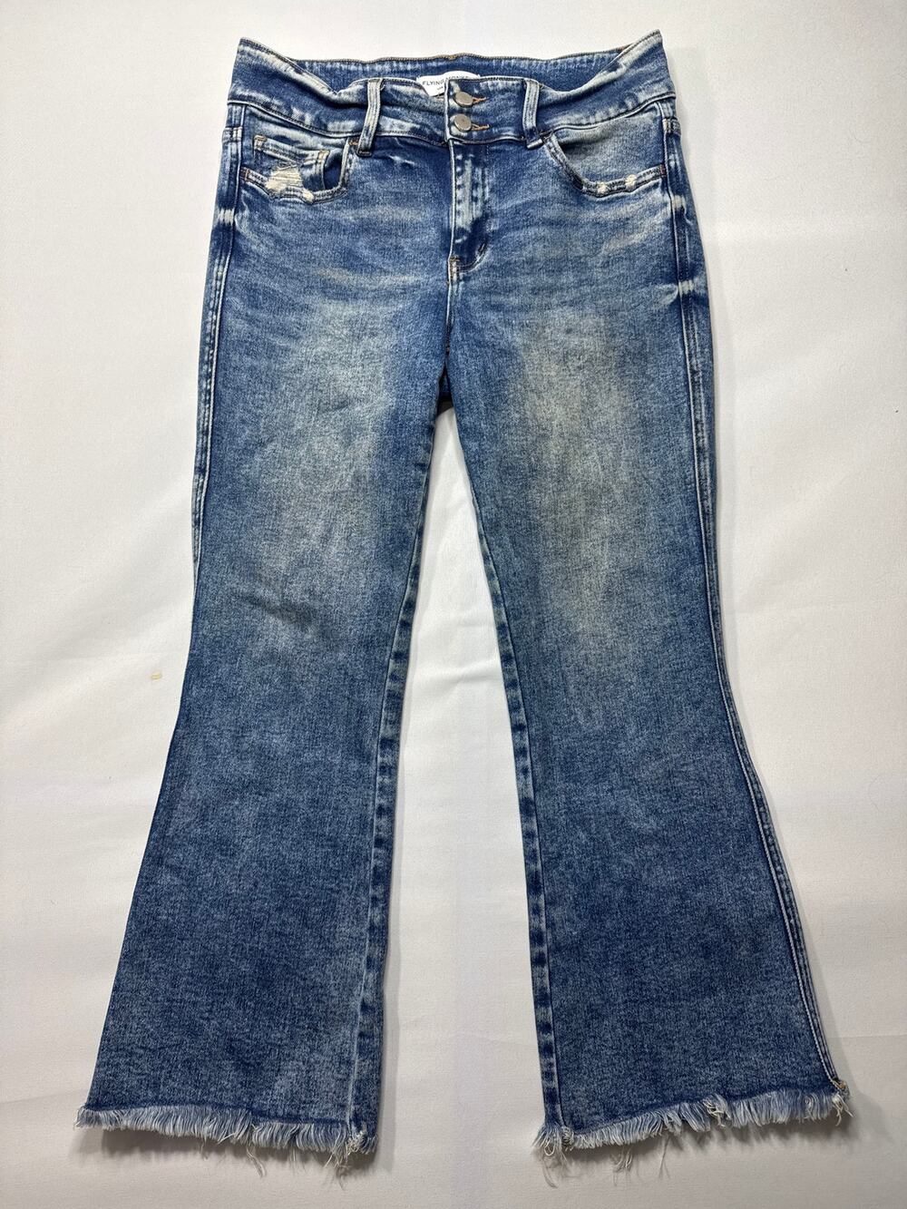 Flying Monkey Women's Mid-Rise‎ Cropped Flare Blue Jeans - Size 30 (31x26.5)